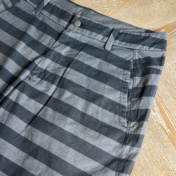LULULEMON Grey Kahuna 2.0 Stripe Men’s Shorts 34 - Picture 5 of 9